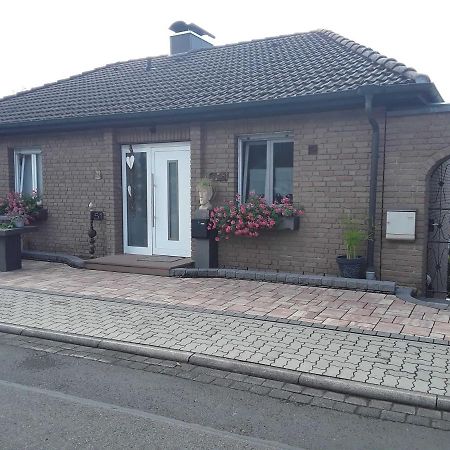 Appartamento Haus Sonnenblick Momlingen Esterno foto