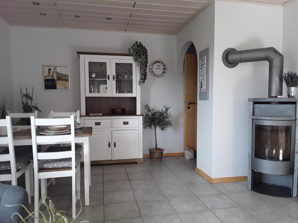 Appartamento Haus Sonnenblick Momlingen Esterno foto